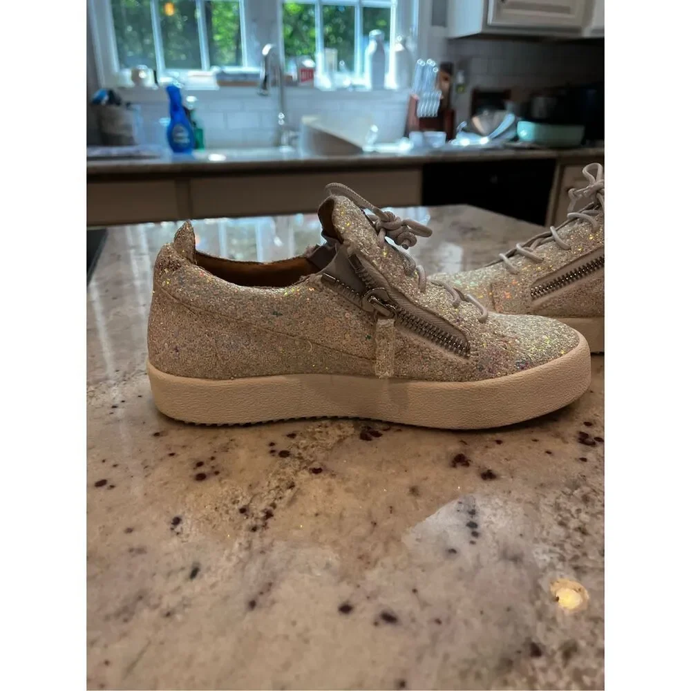 Giuseppe Zanotti White May London Glitter Side Zipper Sneakers Sz 37 or 6.5